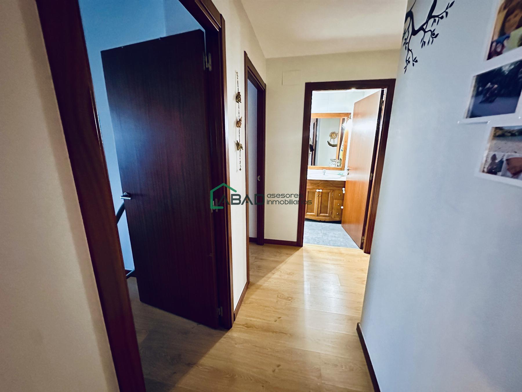 For sale of flat in Areatza