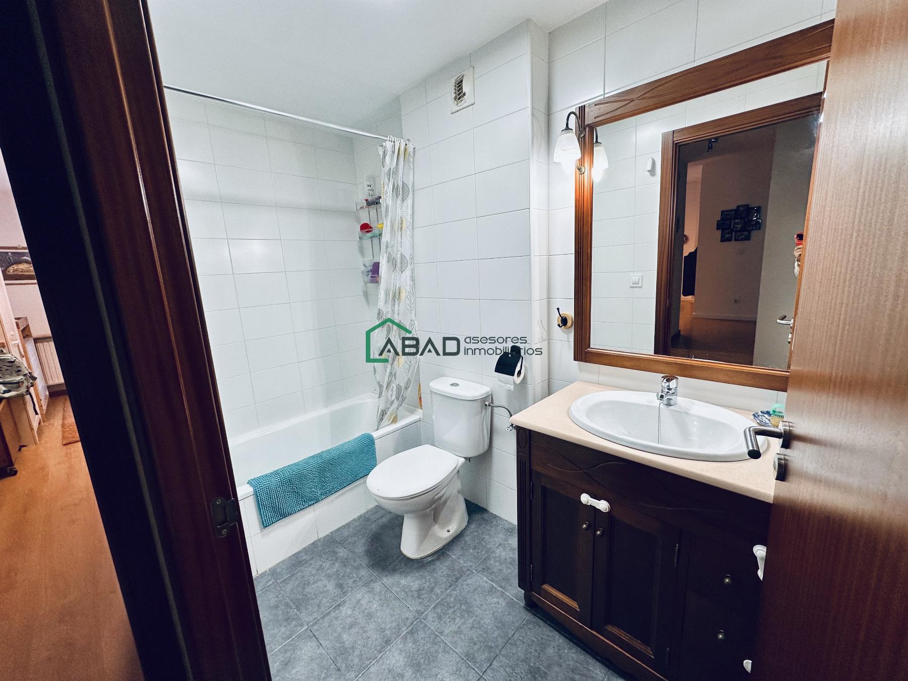 For sale of flat in Areatza