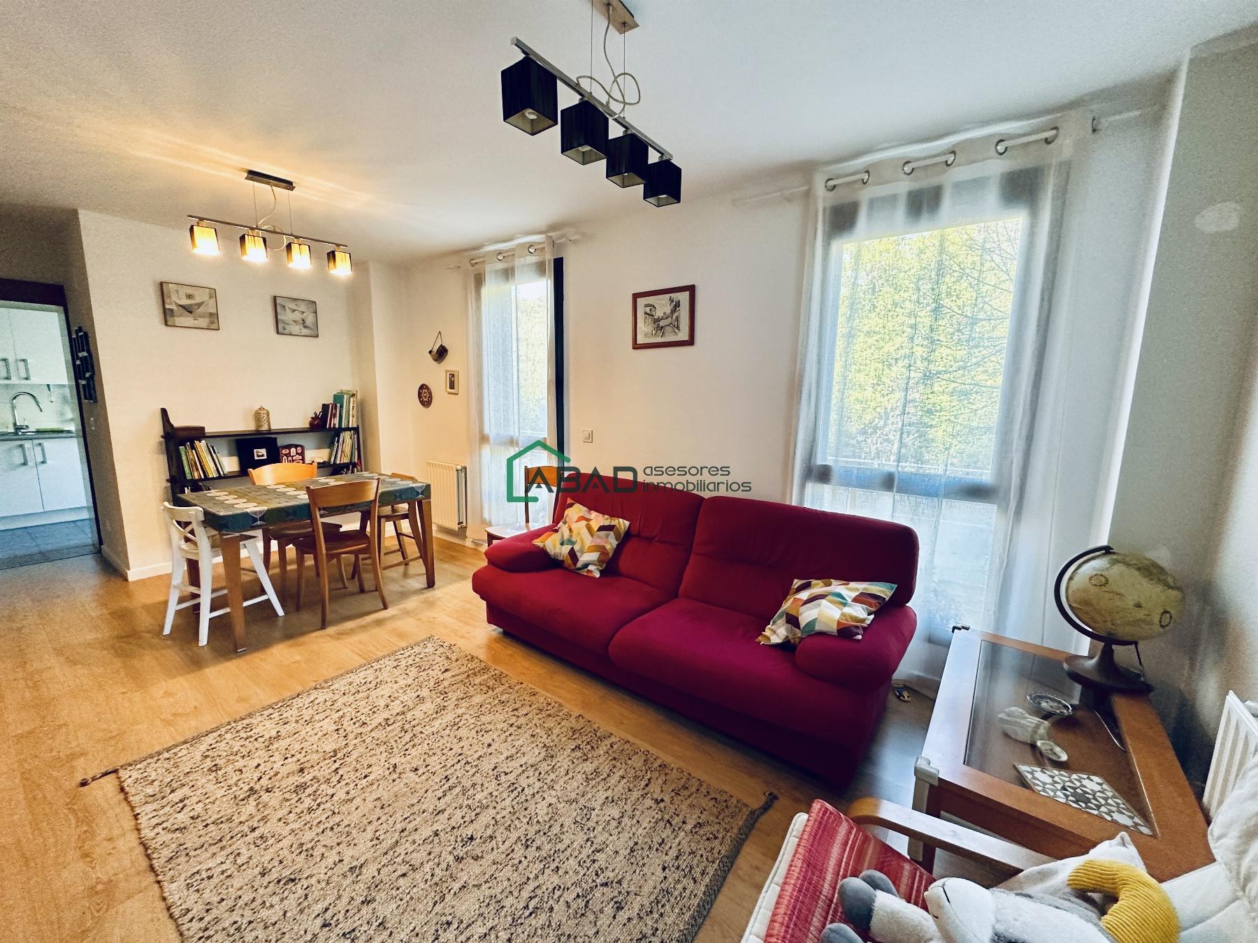 For sale of flat in Areatza