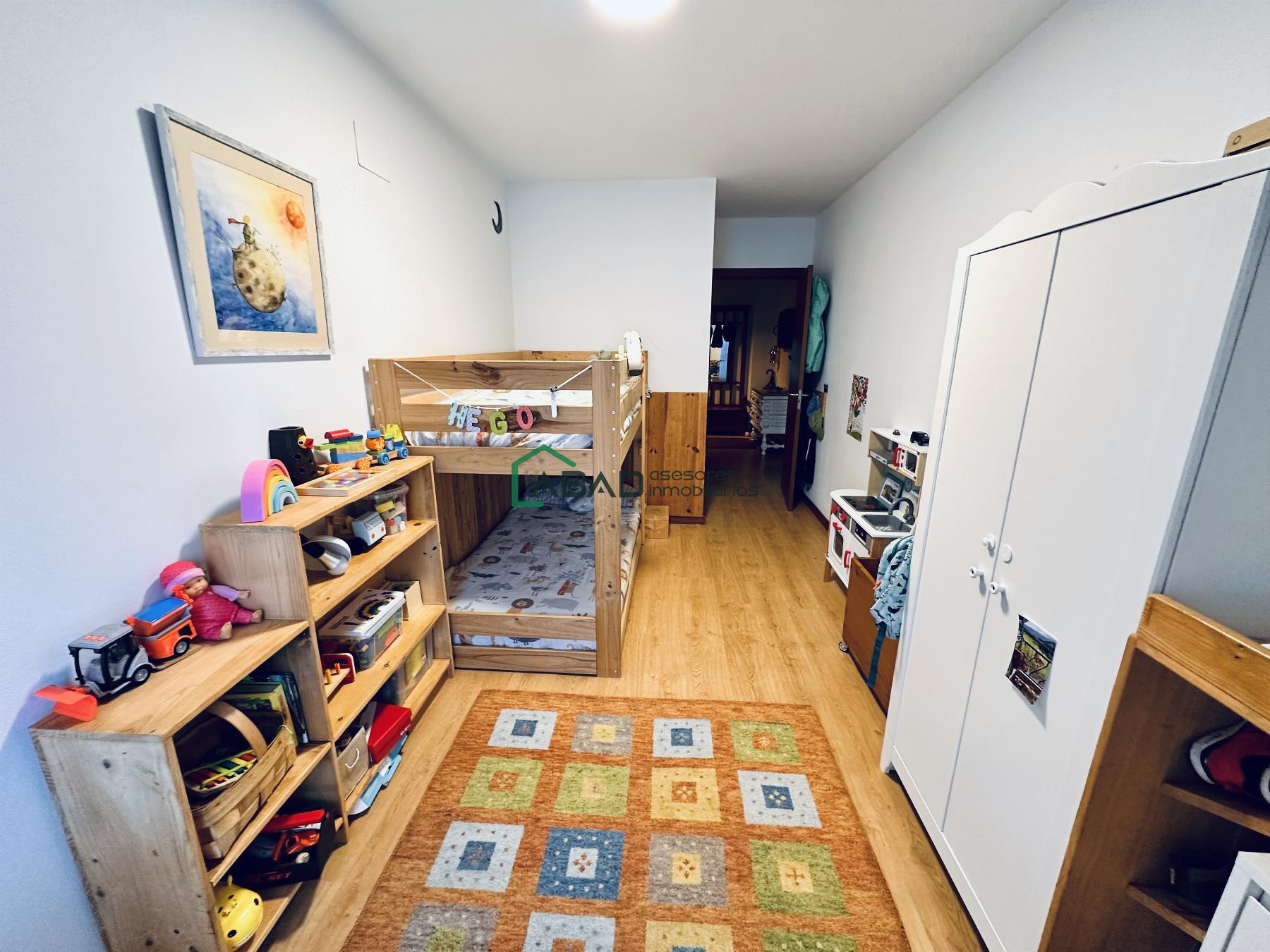 For sale of flat in Areatza