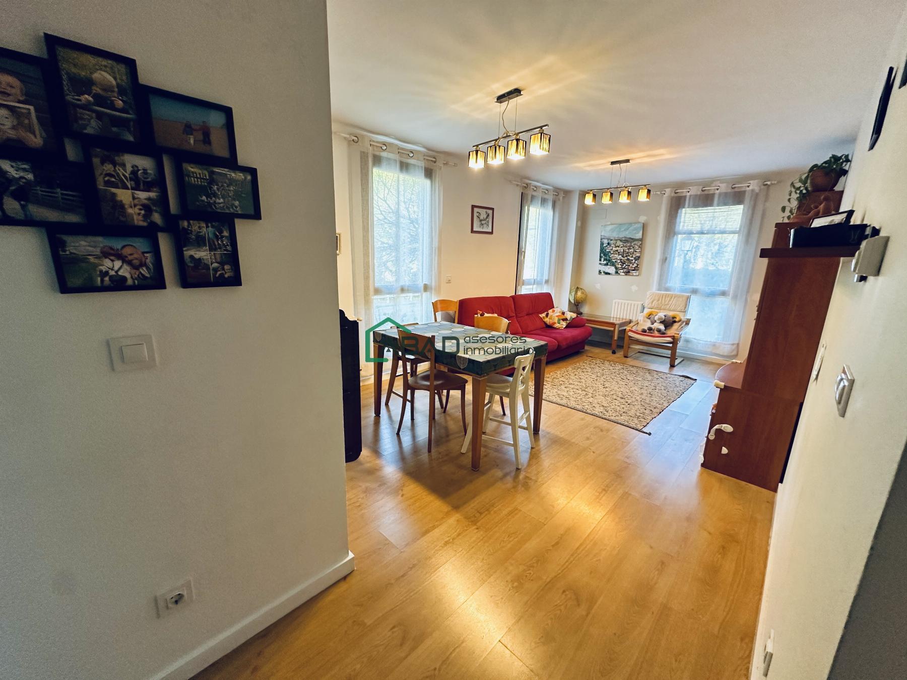 For sale of flat in Areatza