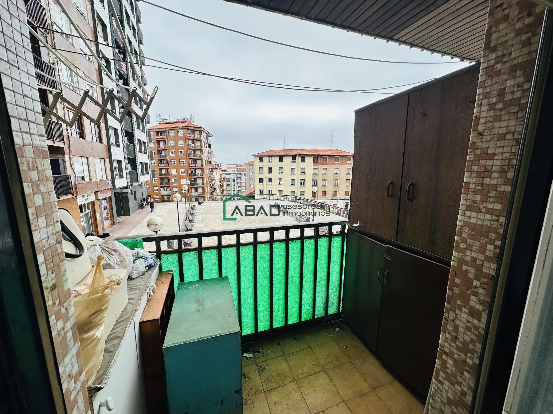 For sale of flat in Santurtzi