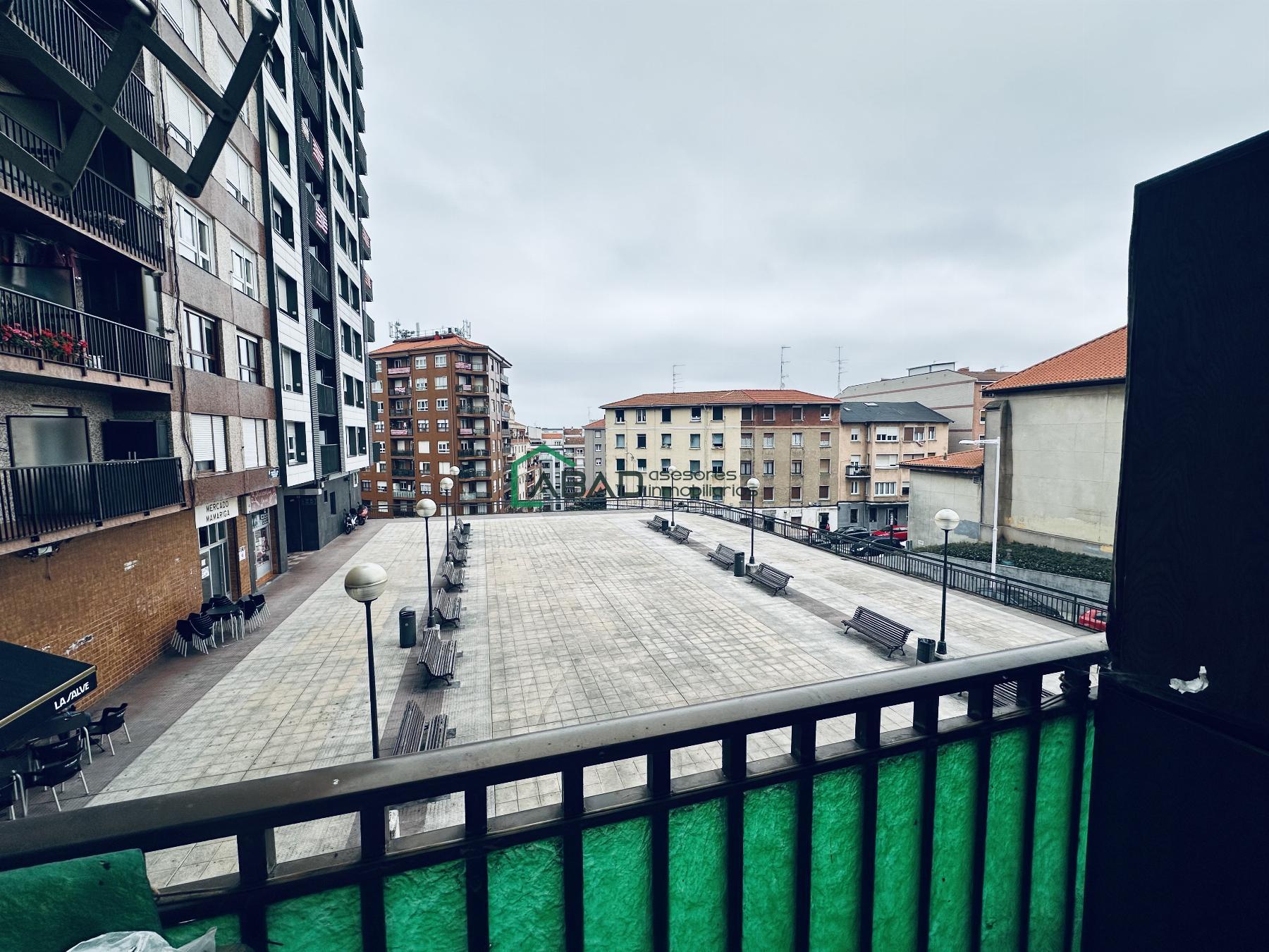 For sale of flat in Santurtzi