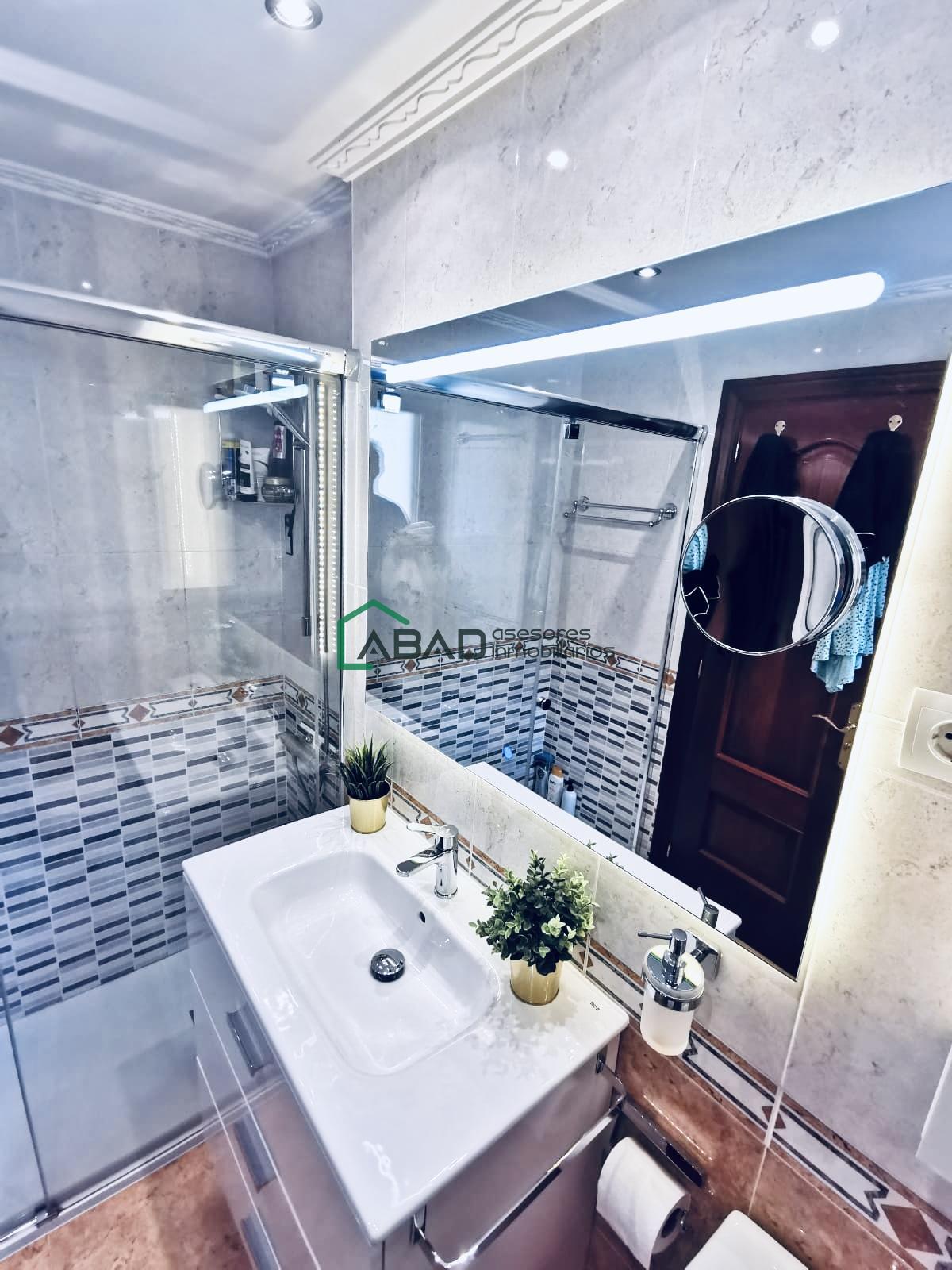 For sale of flat in Bilbao