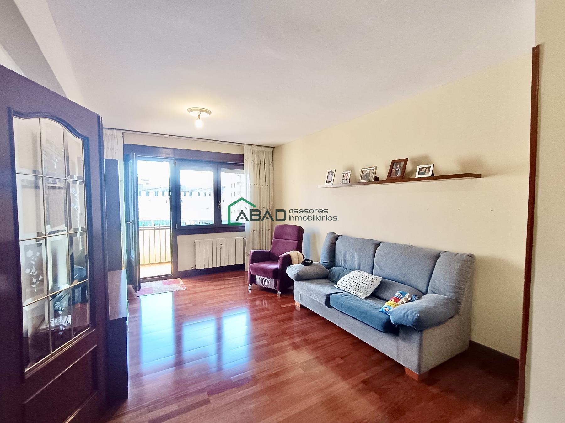 Piso en venta en Txurdinaga, Bilbao