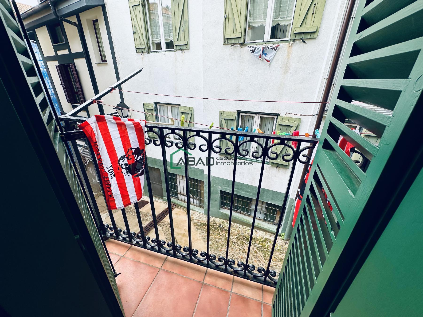 For sale of duplex in Mundaka