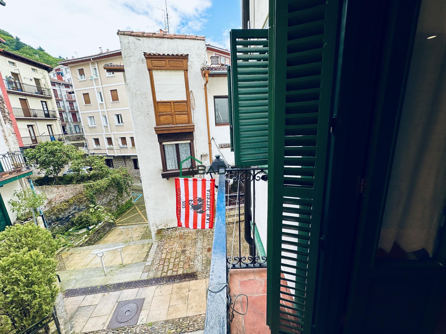 For sale of duplex in Mundaka