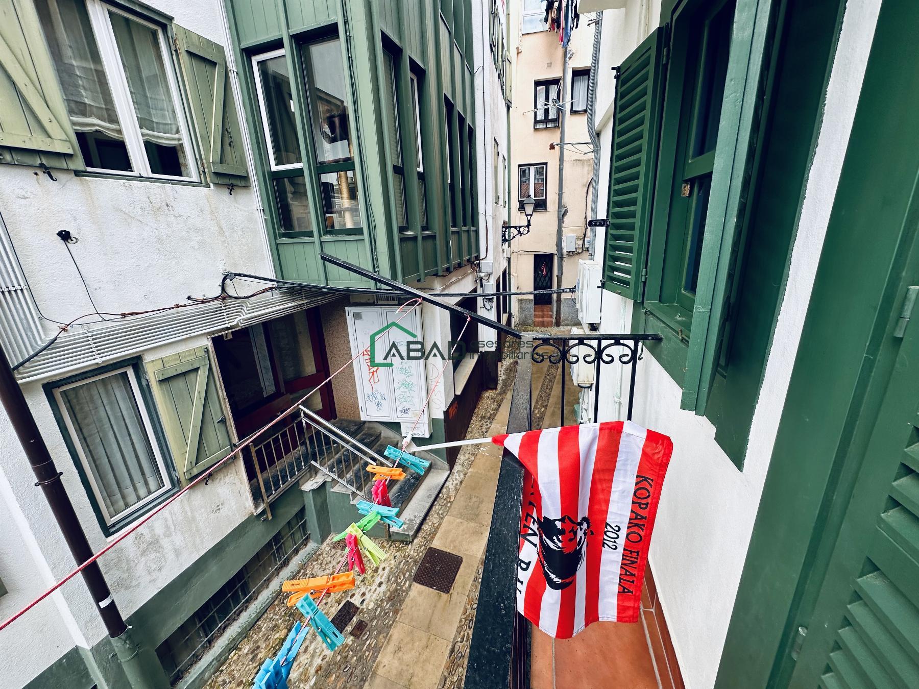 For sale of duplex in Mundaka