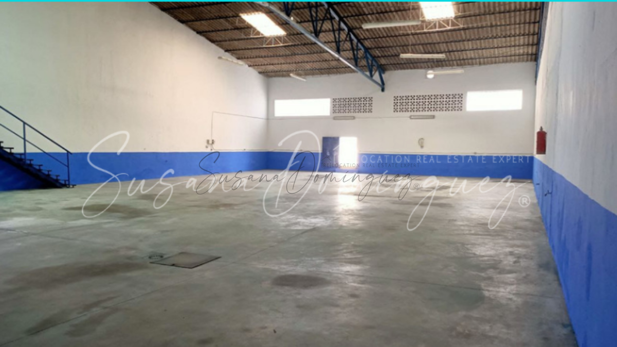 For rent of industrial plant/warehouse in Málaga