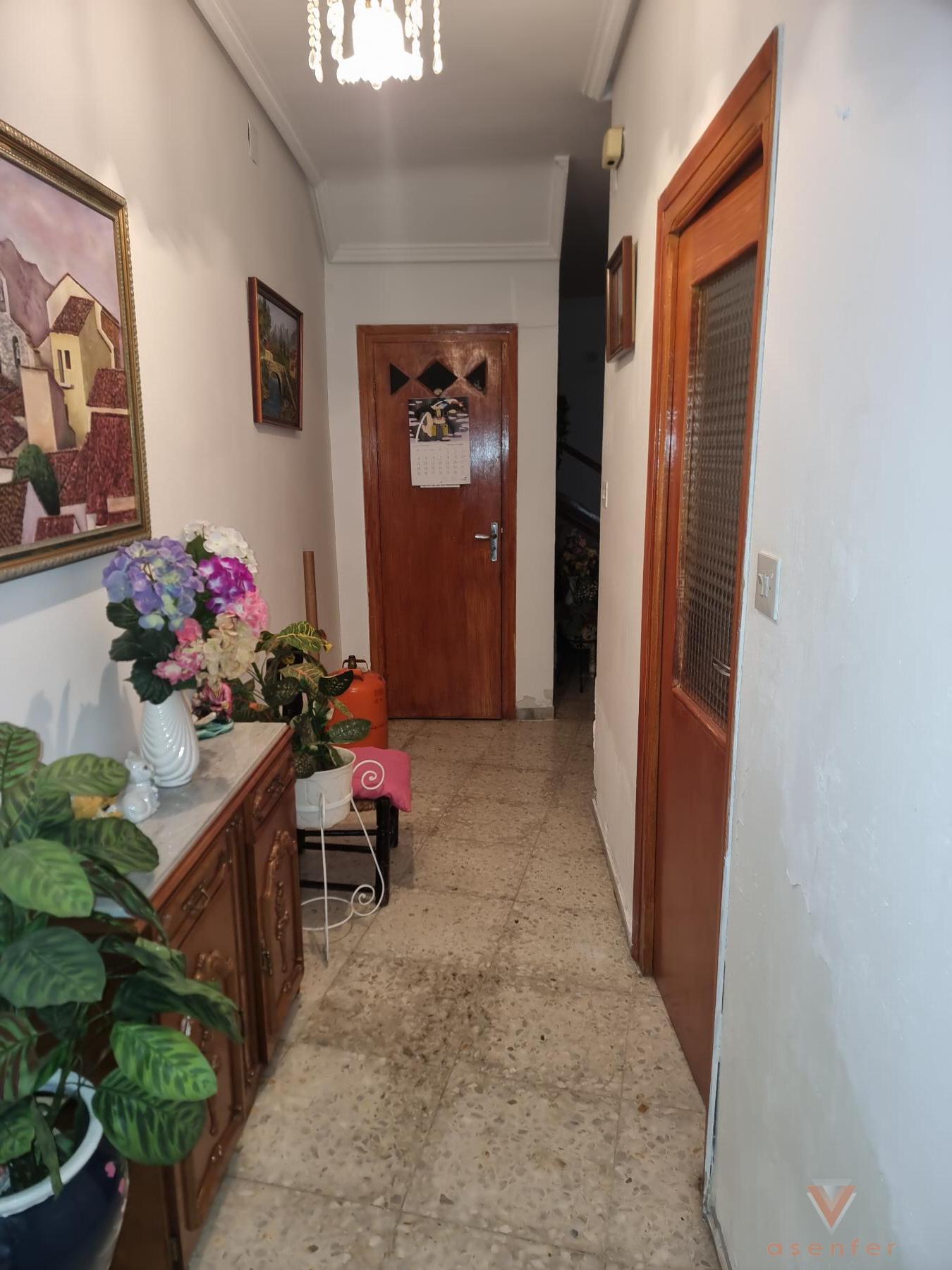 For sale of house in Valverde del Fresno