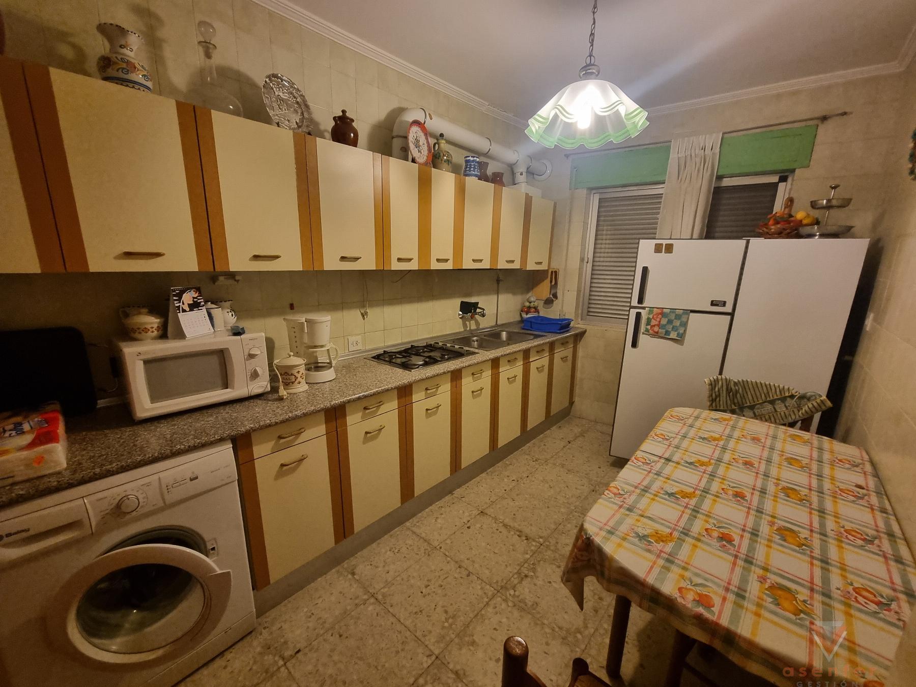 For sale of house in Valverde del Fresno