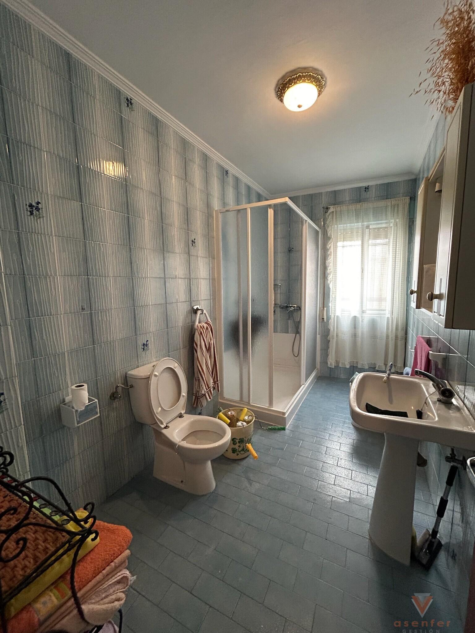 For sale of house in Valverde del Fresno