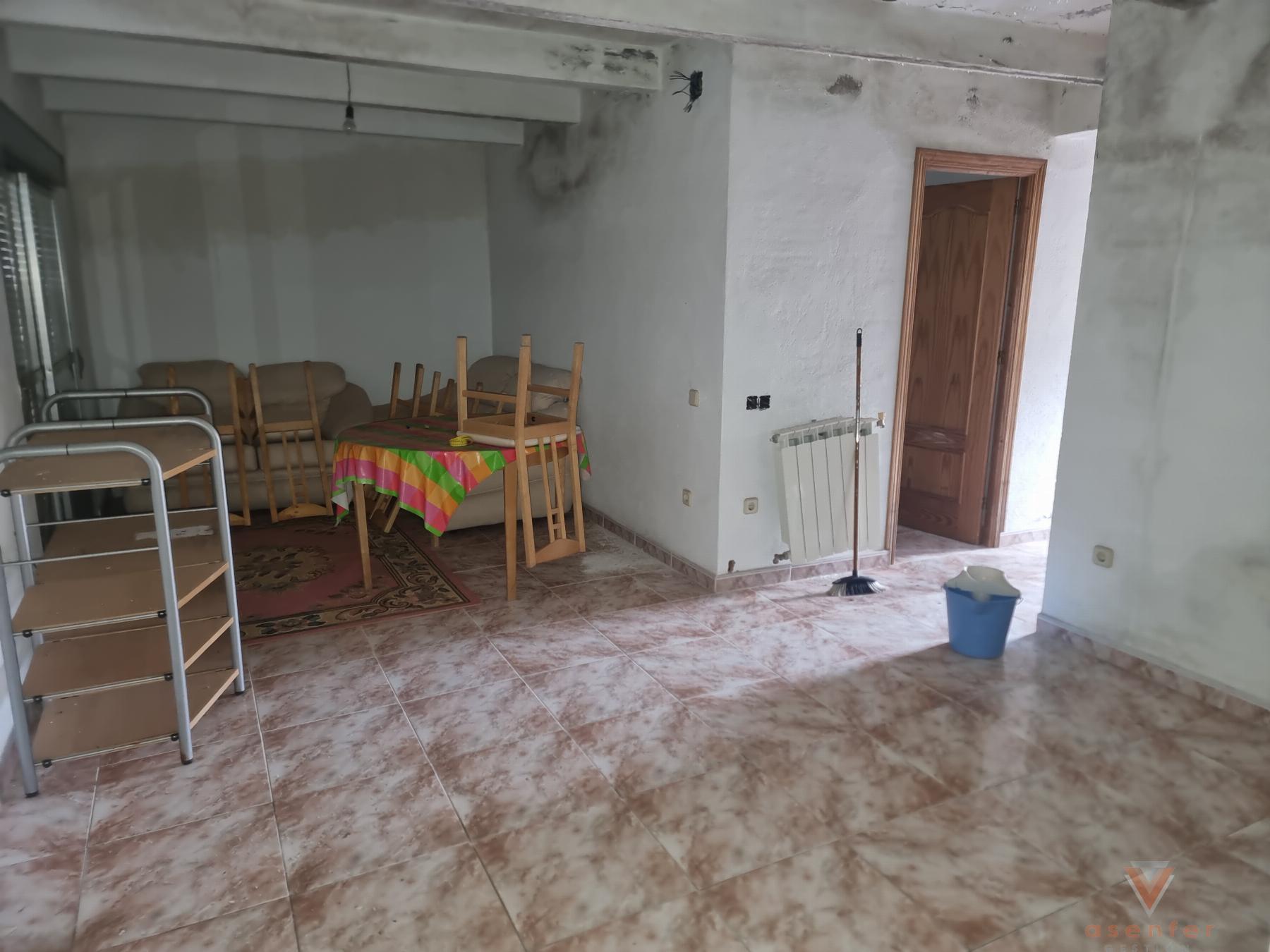 For sale of house in Valverde del Fresno