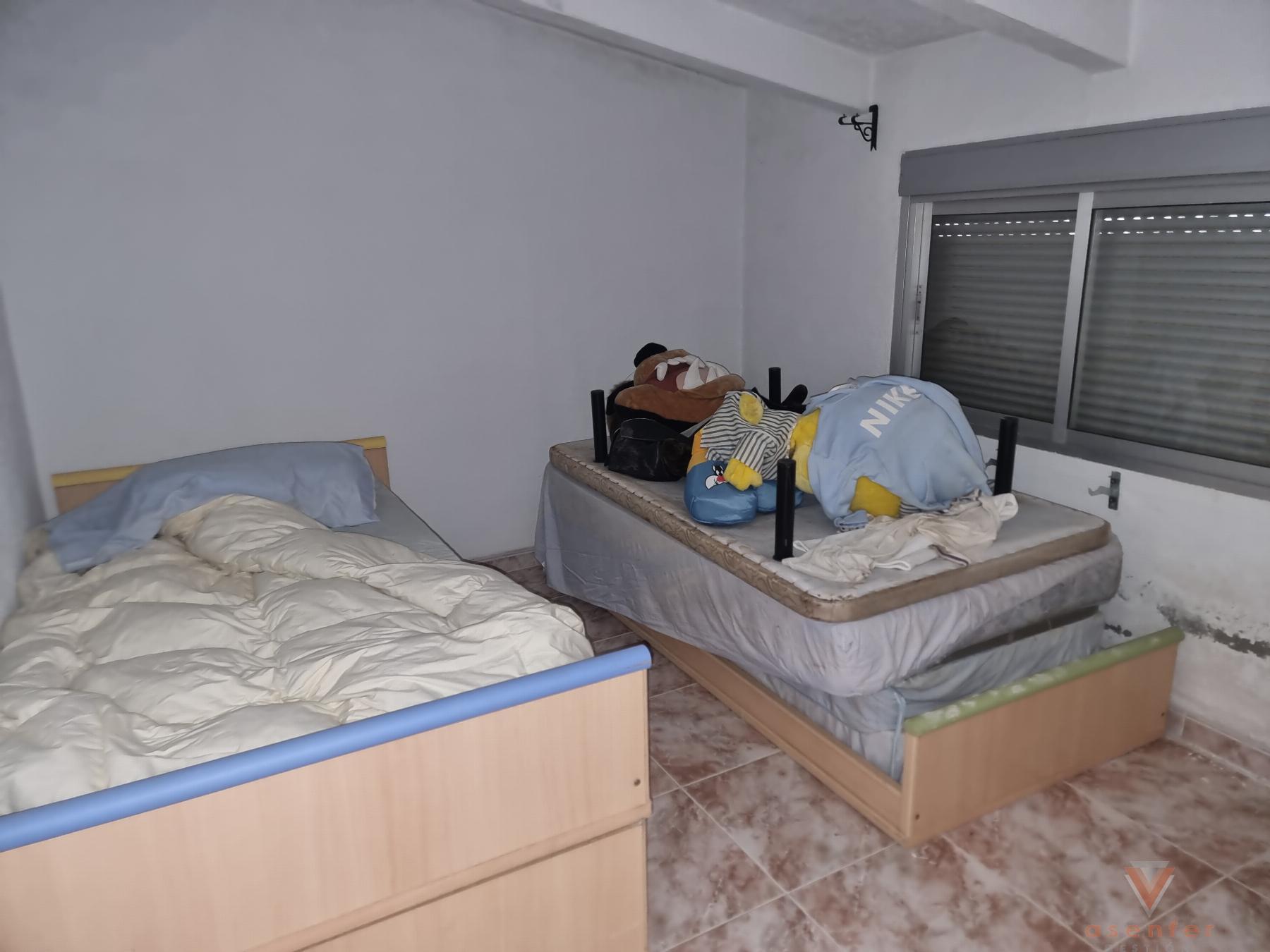 For sale of house in Valverde del Fresno