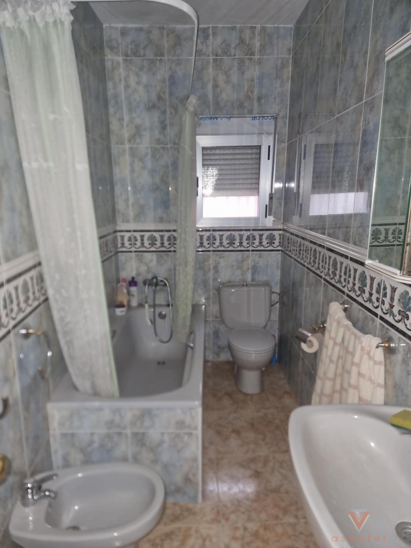 For sale of house in Valverde del Fresno
