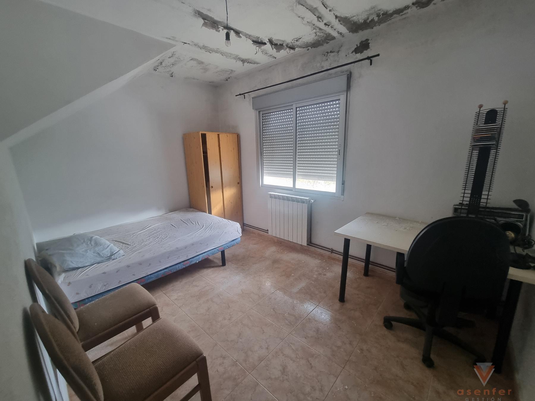 For sale of house in Valverde del Fresno
