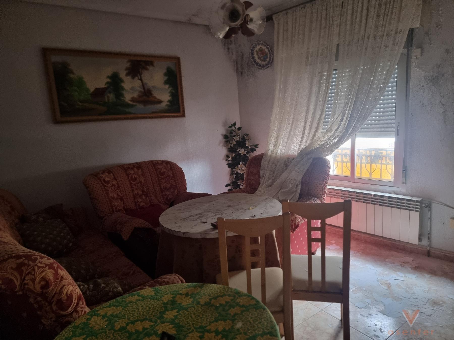 For sale of house in Valverde del Fresno