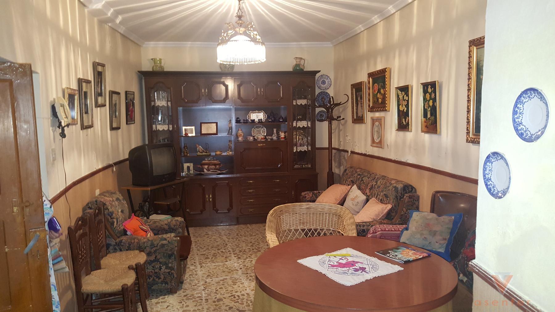 For sale of house in Valverde del Fresno