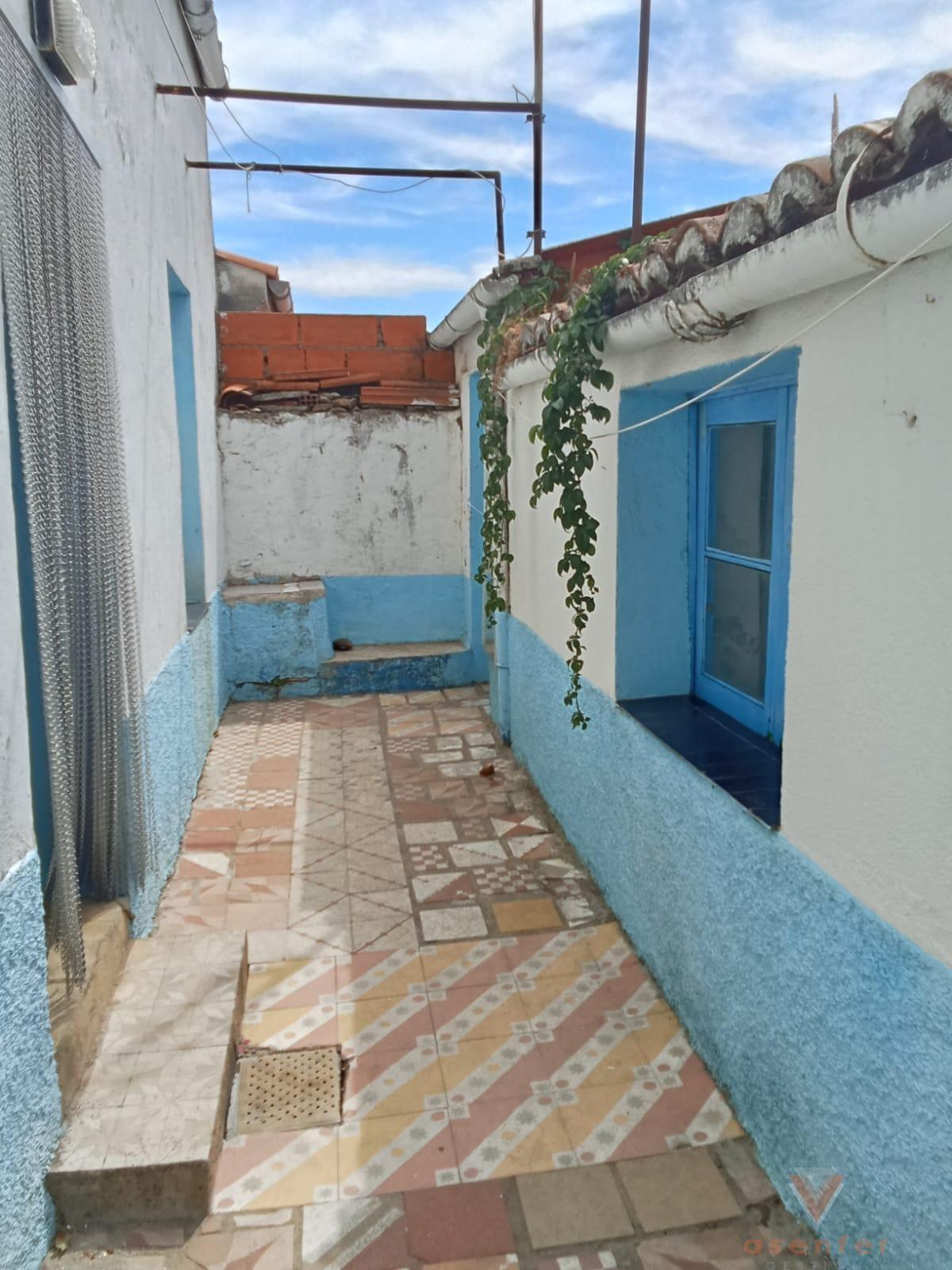 For sale of apartment in Valverde del Fresno