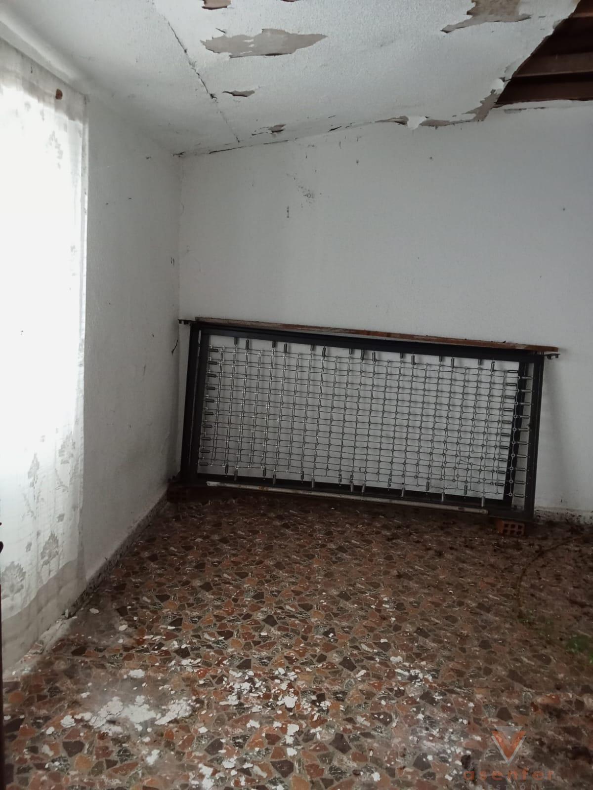 For sale of apartment in Valverde del Fresno