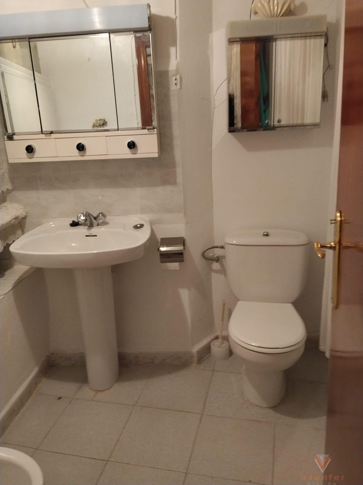 Venta de casa en San Martín de Trevejo