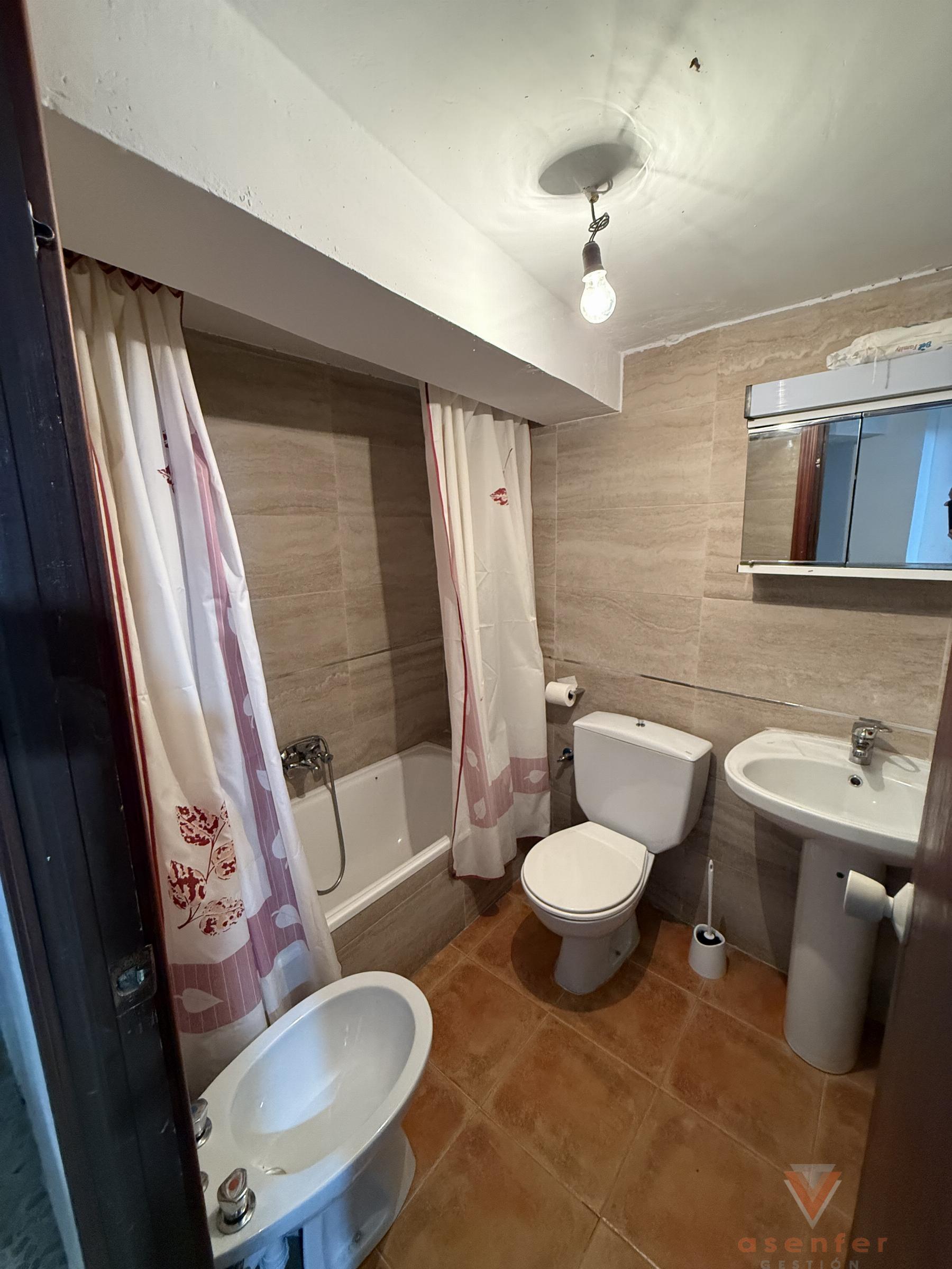 Venta de casa en San Martín de Trevejo