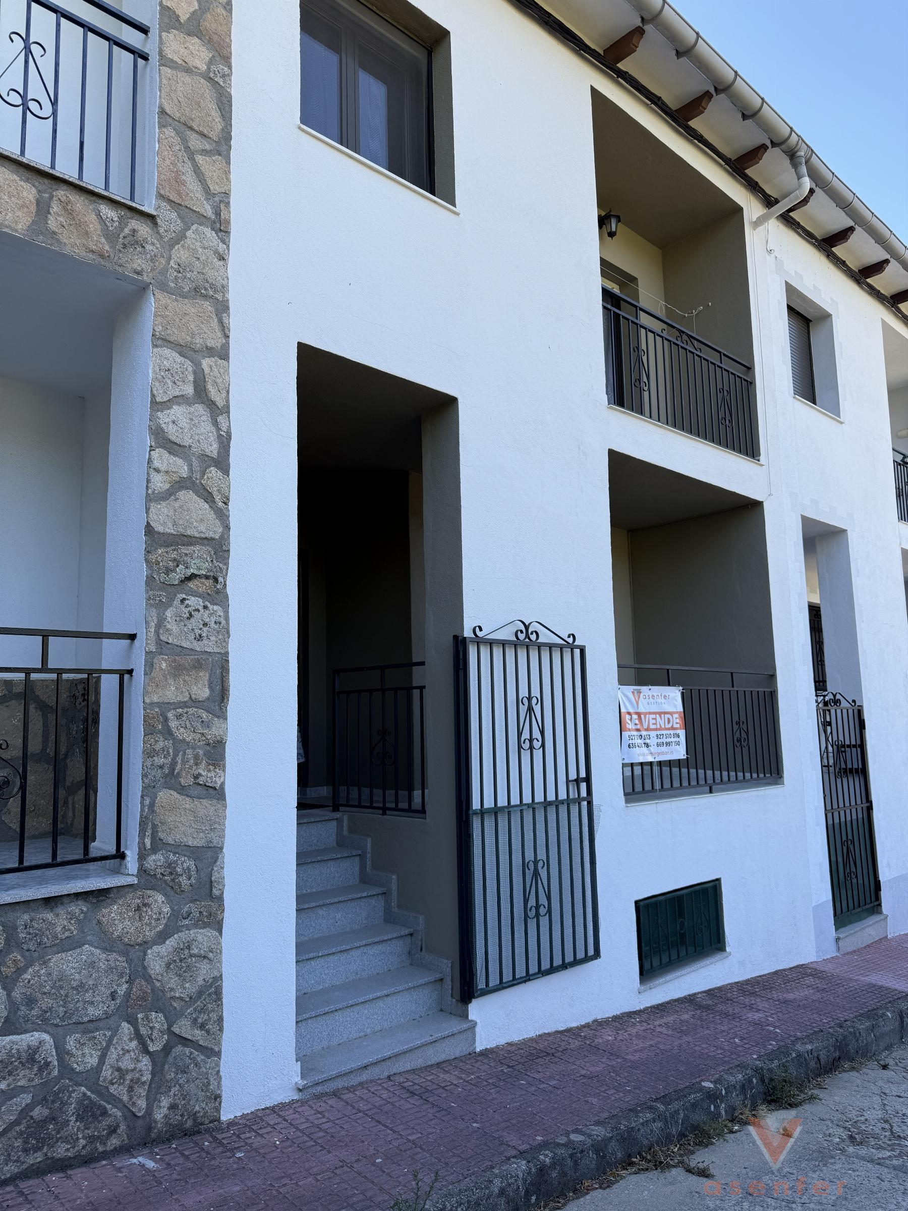 Venta de casa en San Martín de Trevejo