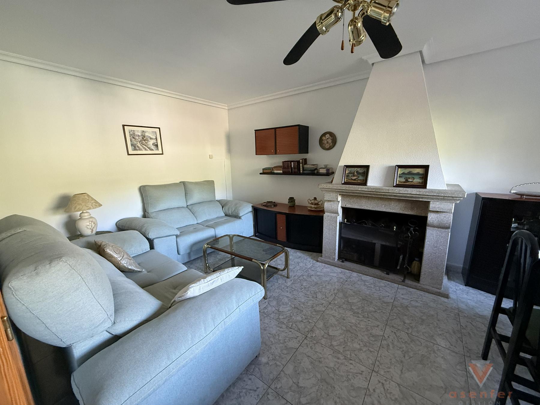 Venta de casa en San Martín de Trevejo