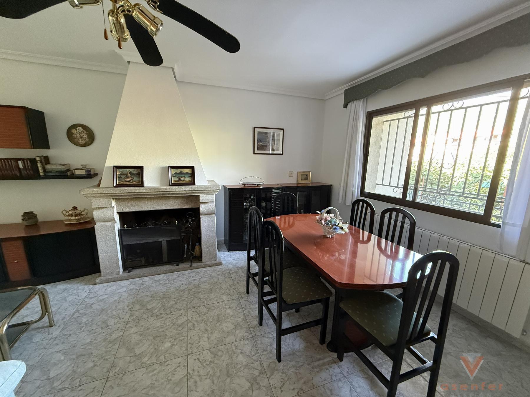 Venta de casa en San Martín de Trevejo