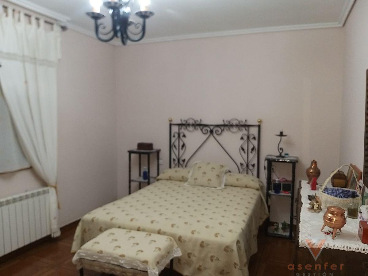 For sale of chalet in Valverde del Fresno