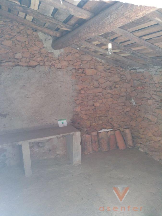 For sale of house in Valverde del Fresno