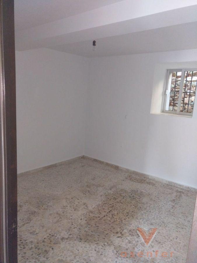 For sale of house in Valverde del Fresno