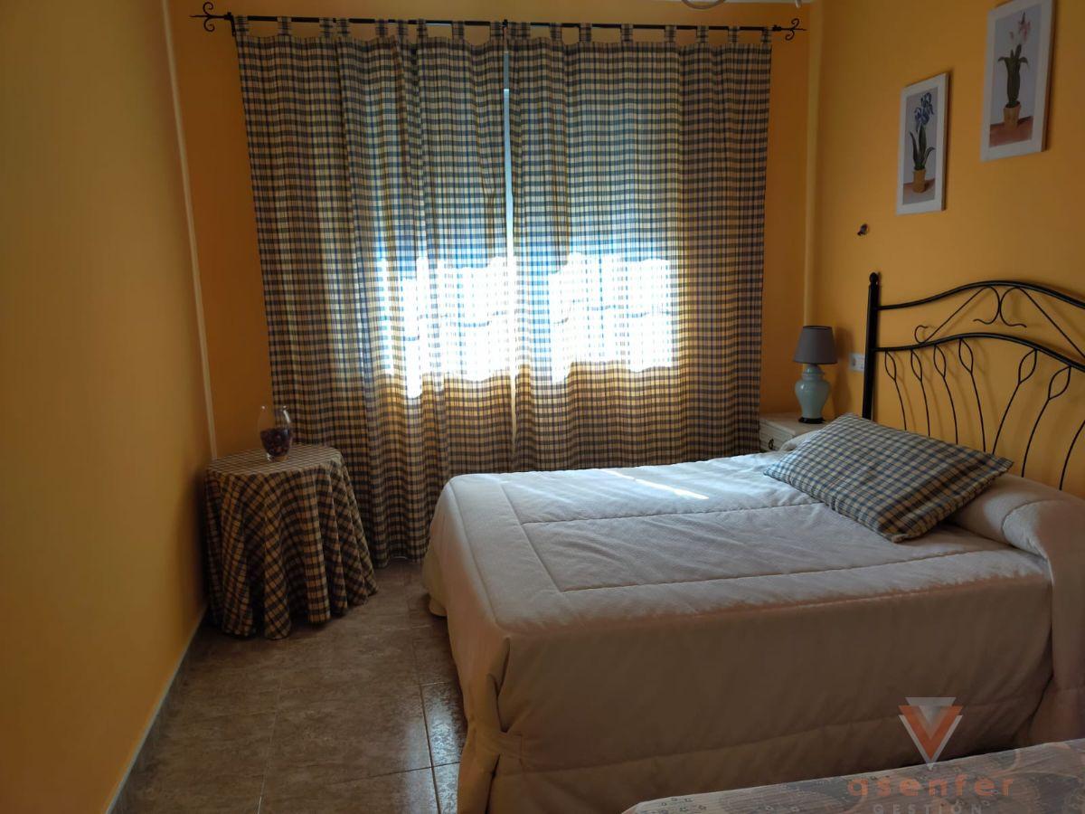 For sale of house in Valverde del Fresno
