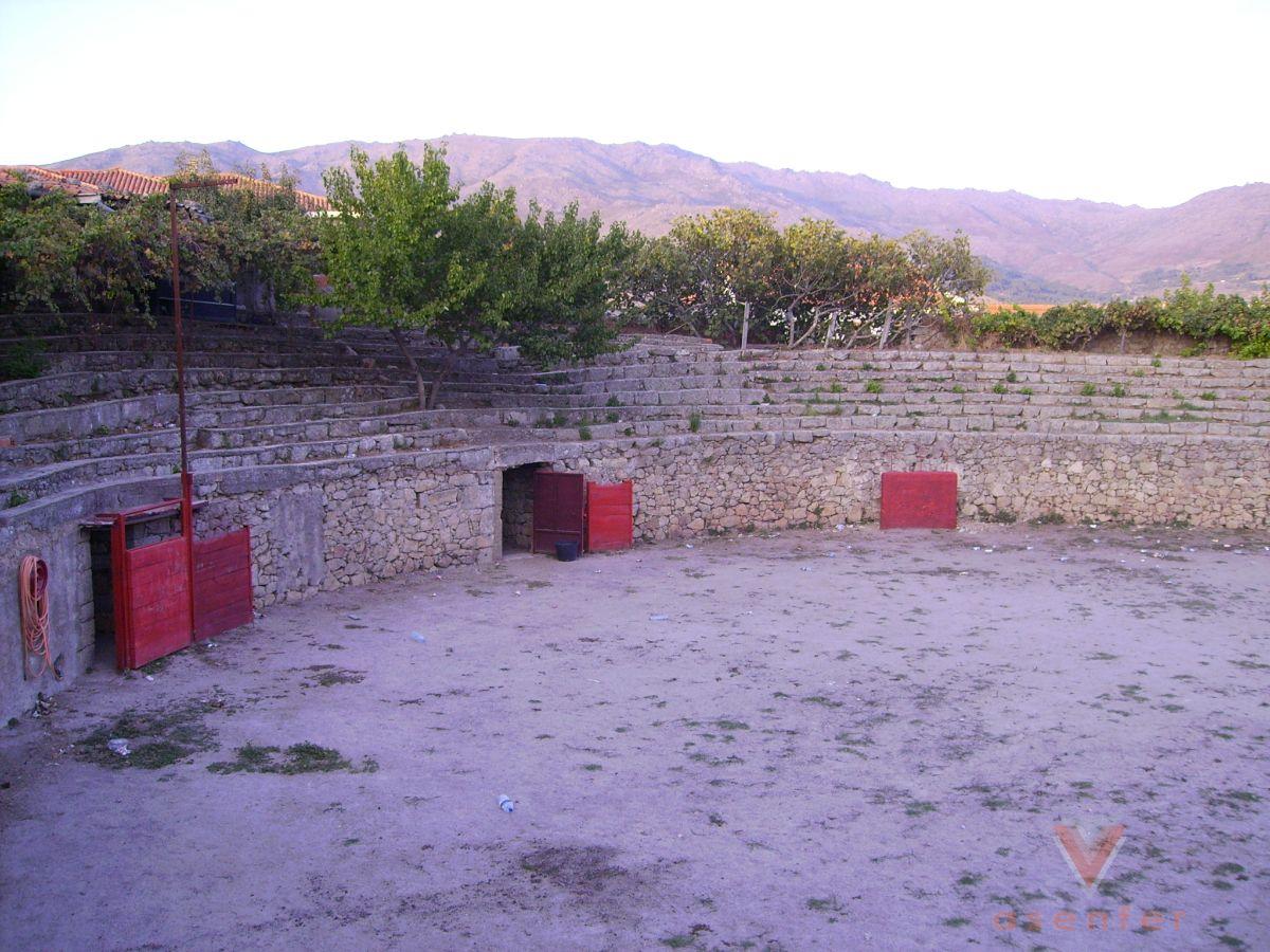 For sale of land in Valverde del Fresno