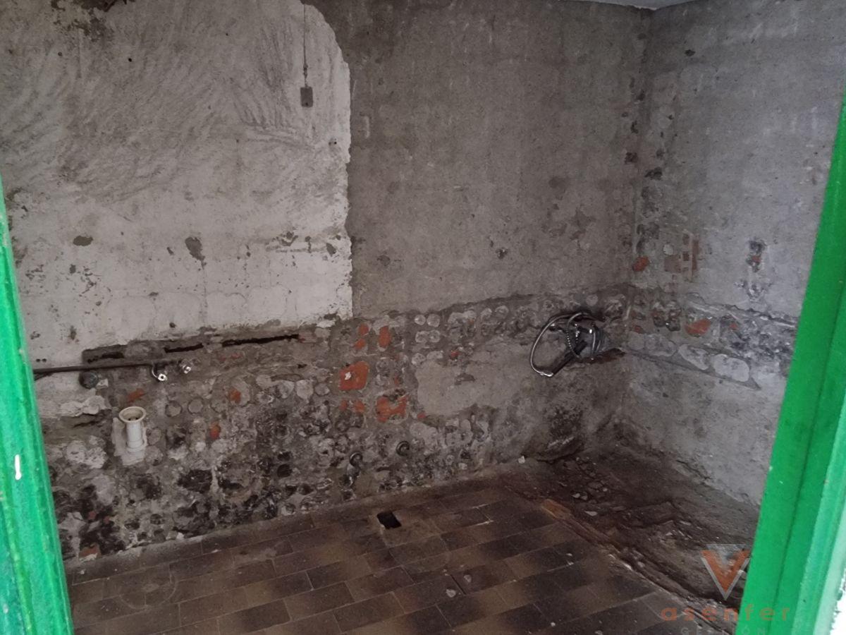 For sale of house in Valverde del Fresno