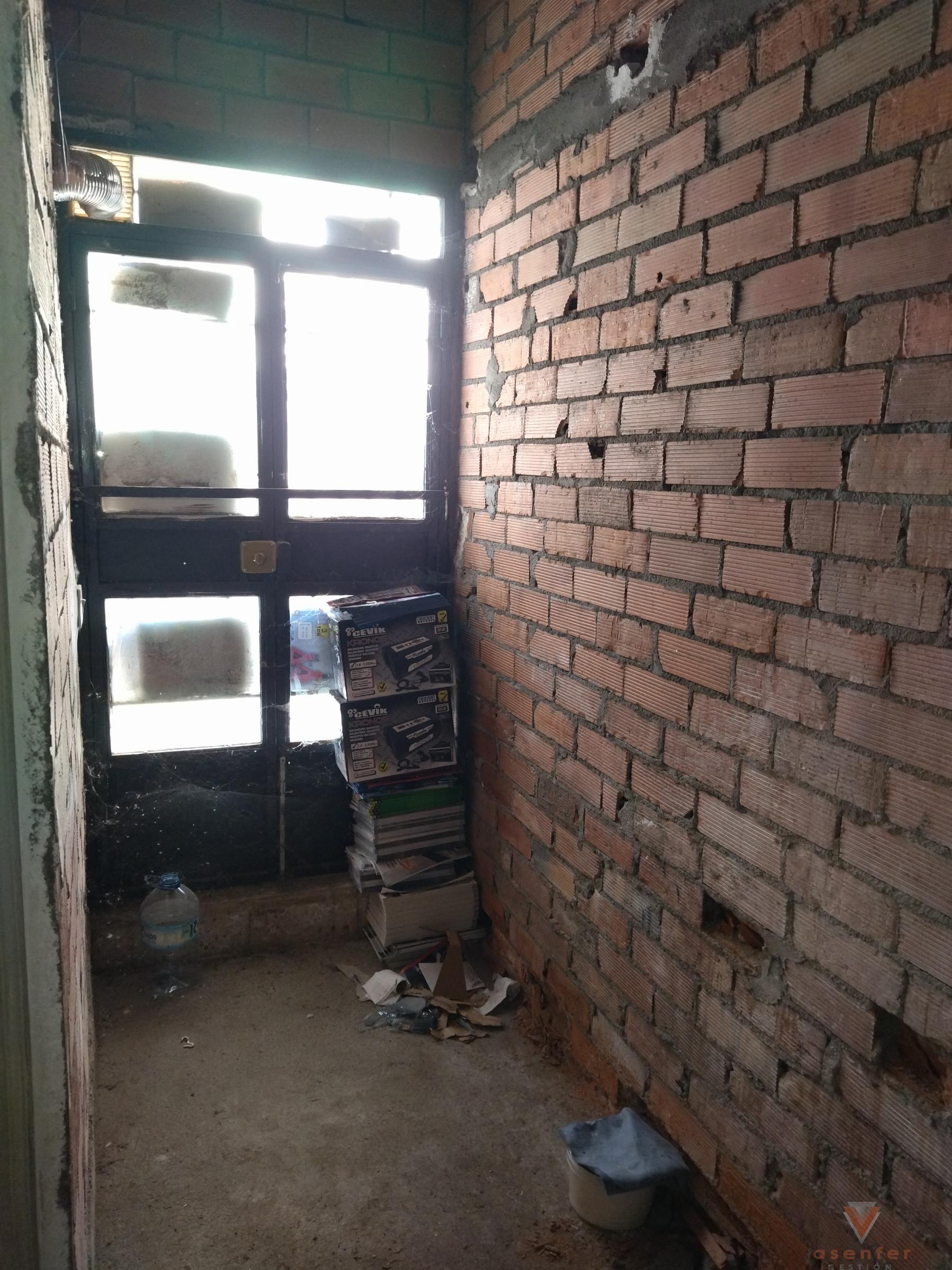 Venta de local comercial en Coria