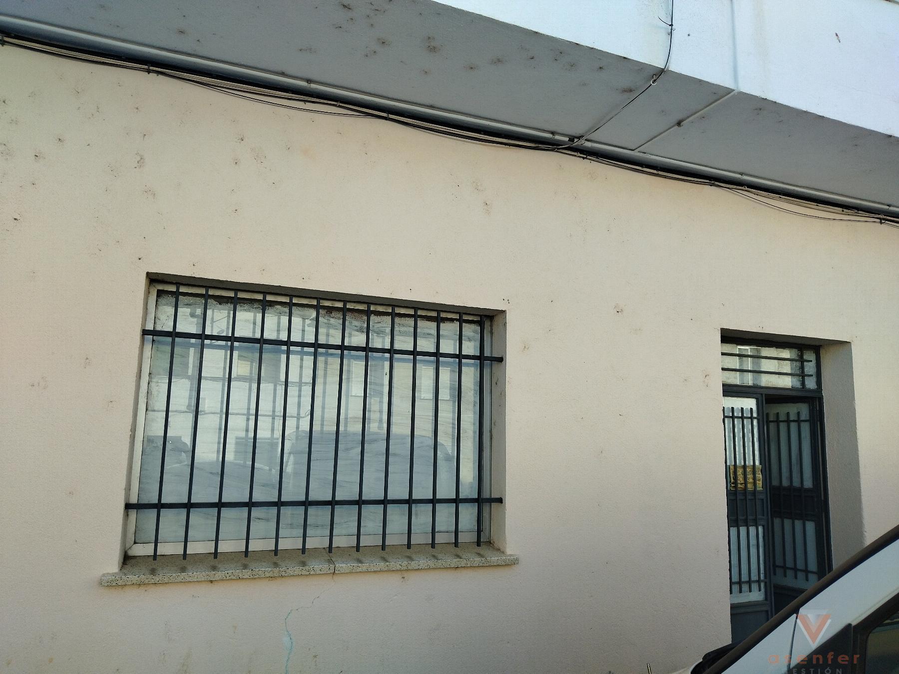 Venta de local comercial en Coria