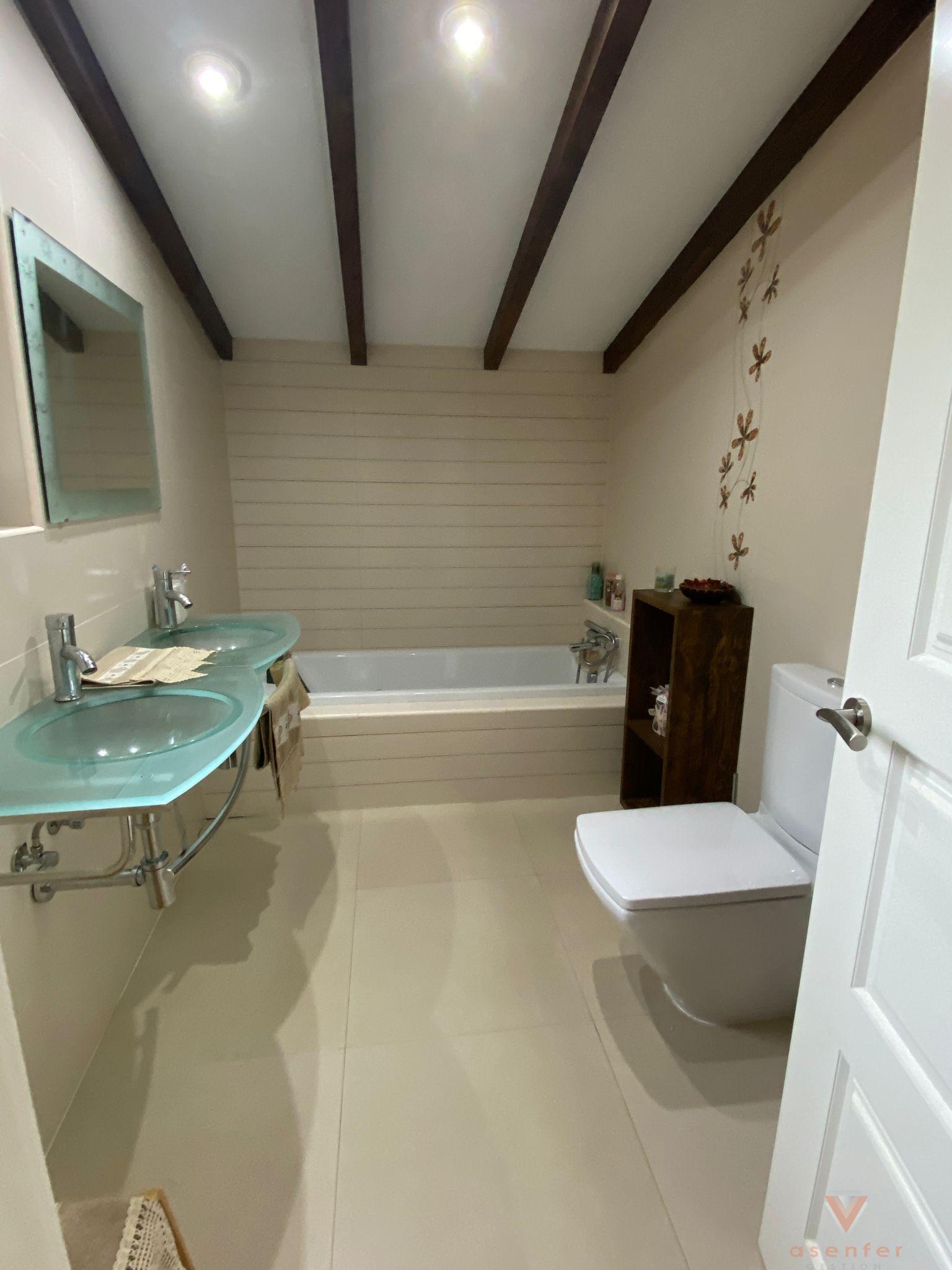 For sale of chalet in Valverde del Fresno