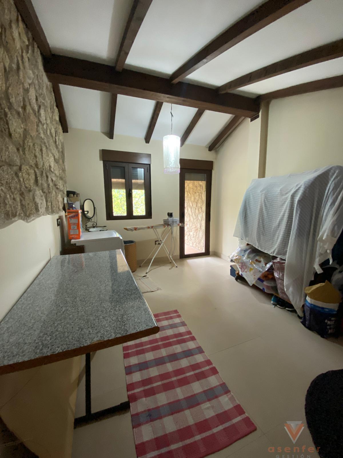 For sale of chalet in Valverde del Fresno