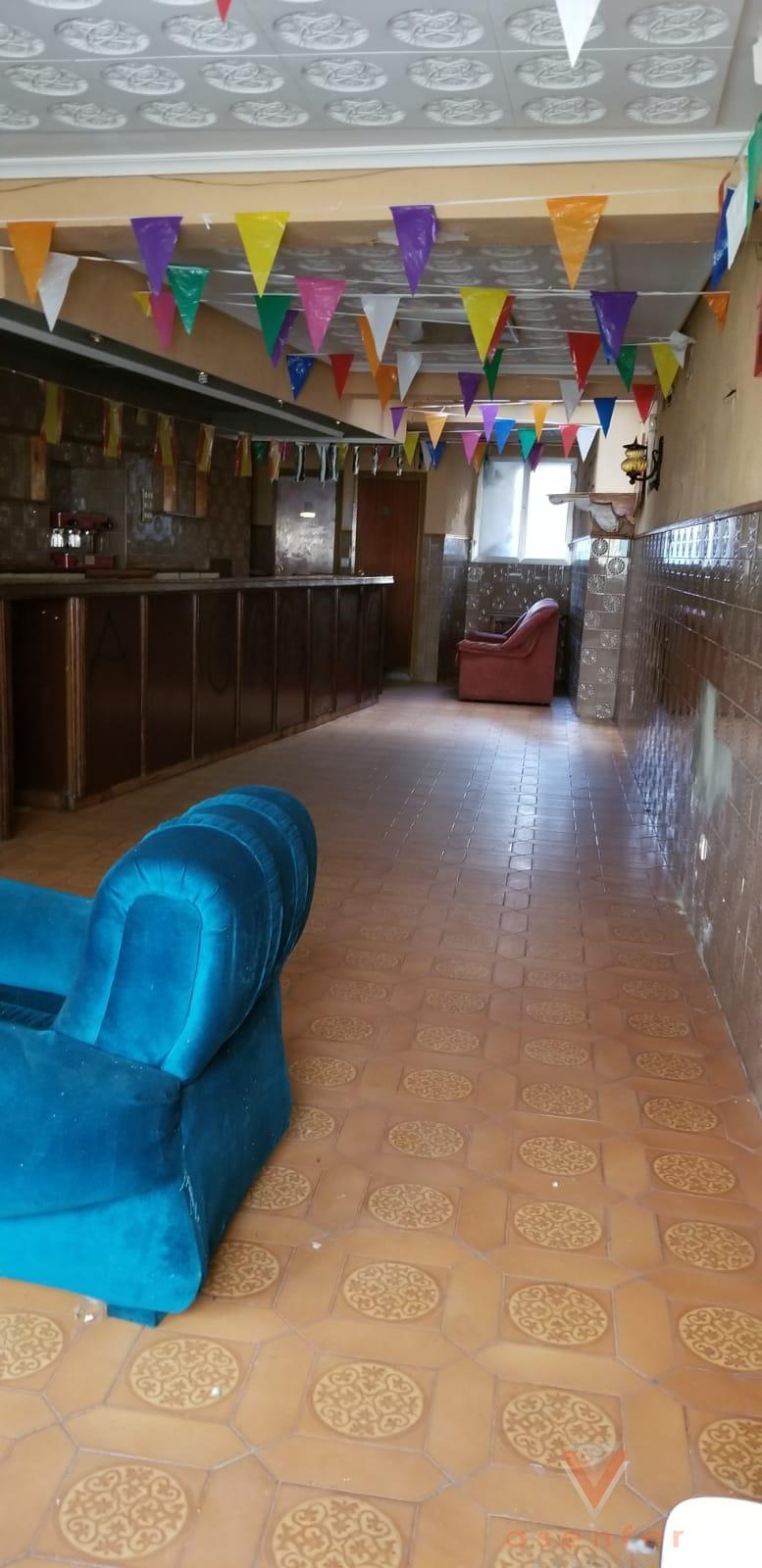 For sale of house in Valverde del Fresno