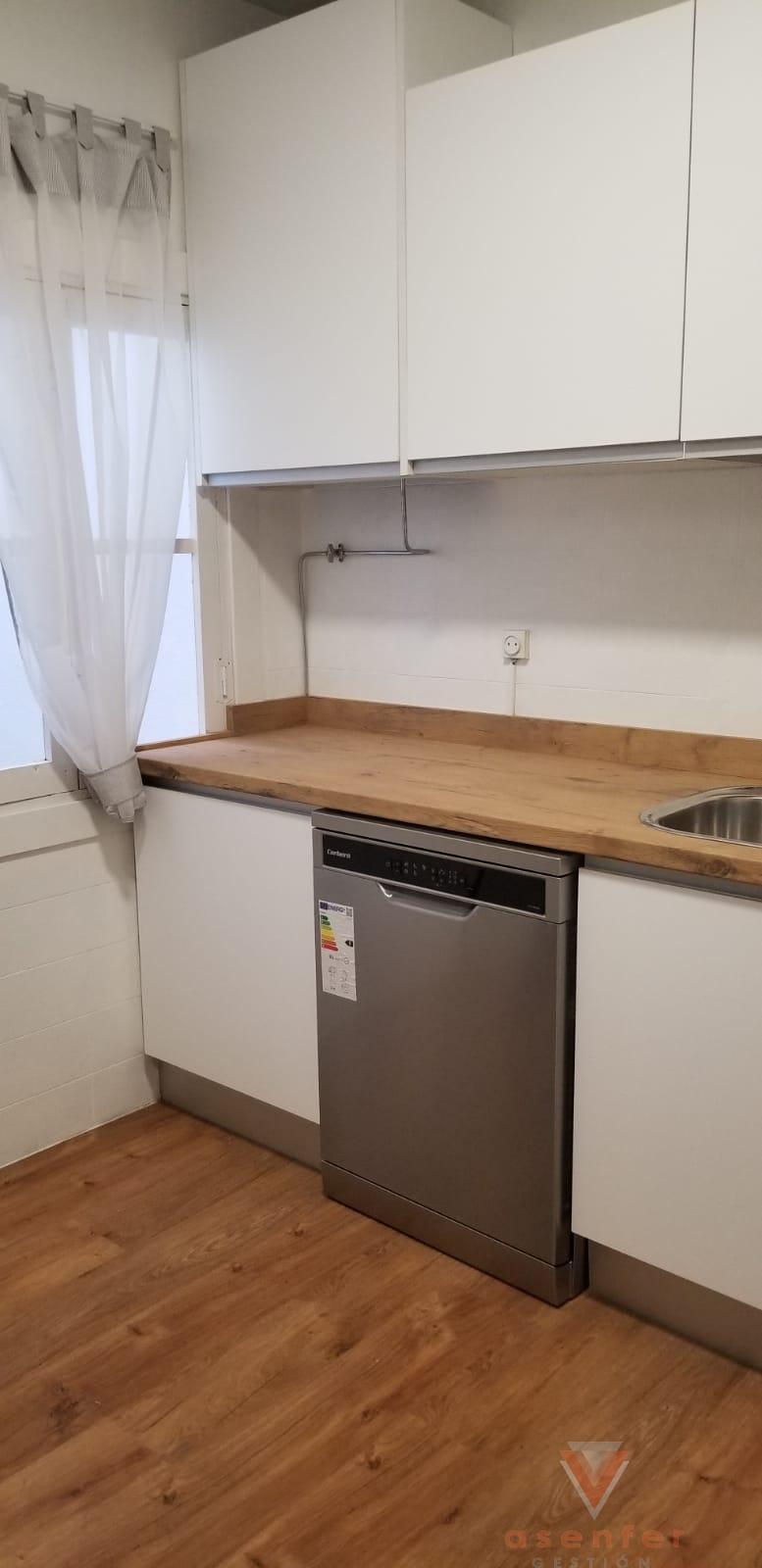 For sale of house in Valverde del Fresno