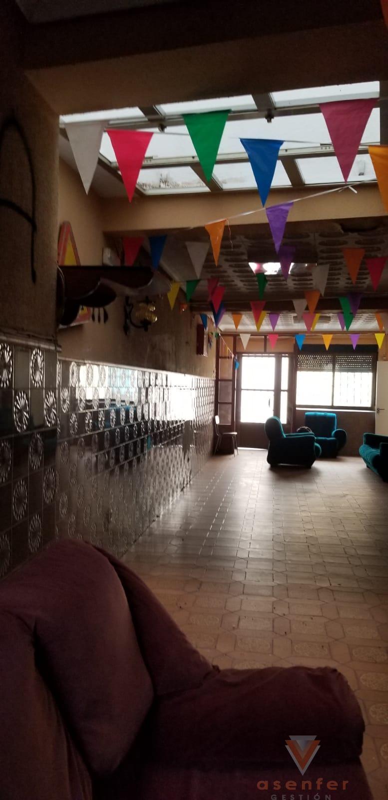 For sale of house in Valverde del Fresno