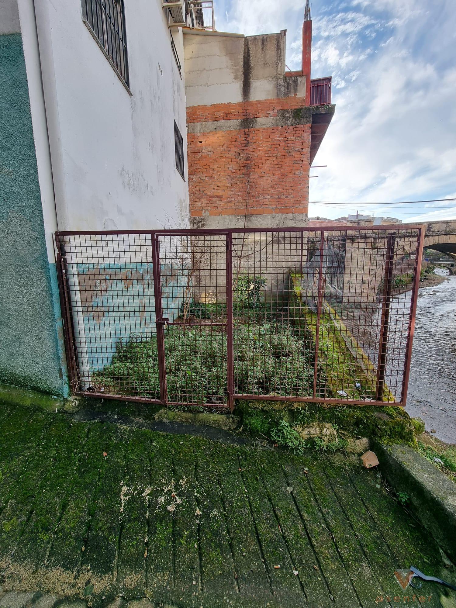 Venta de casa en Valverde del Fresno