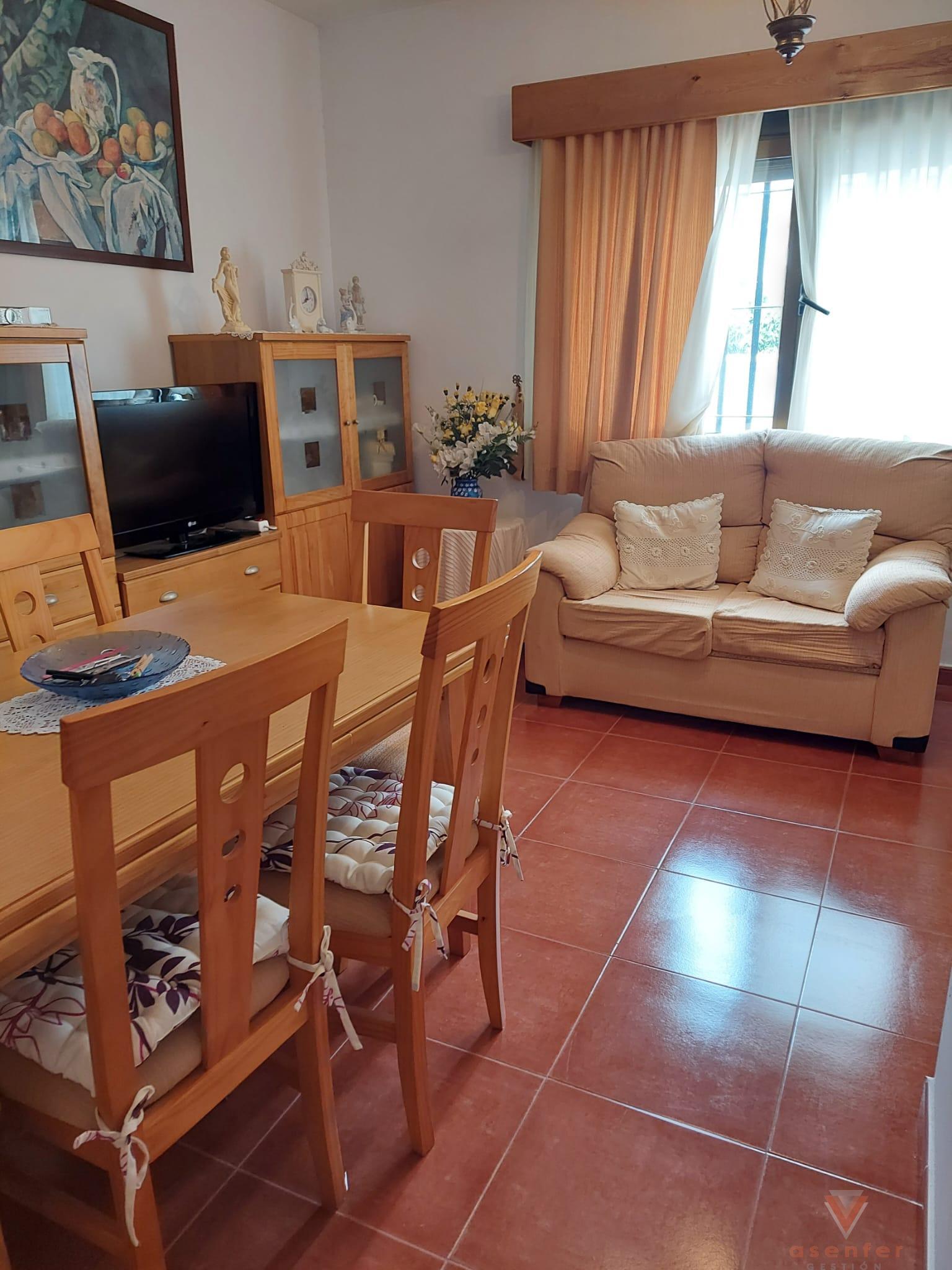 For sale of house in Valverde del Fresno