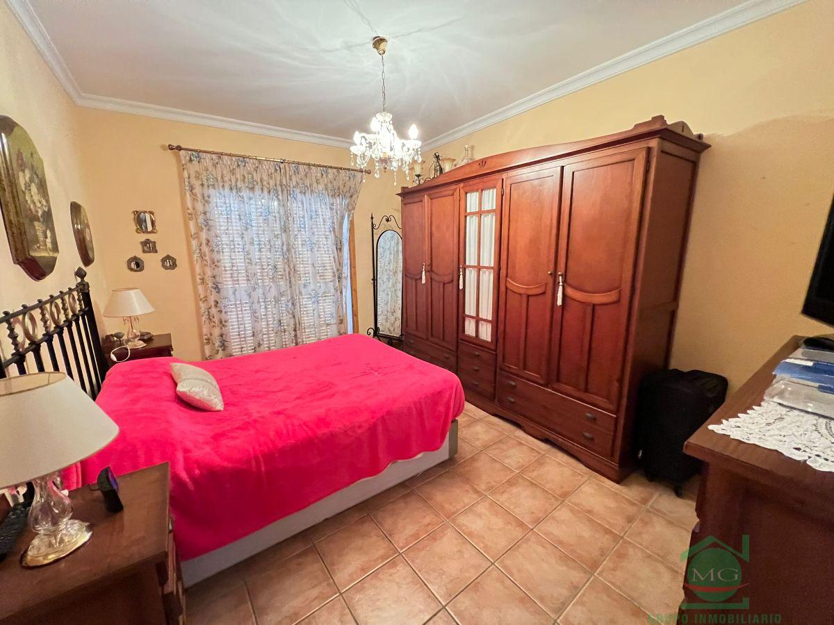 For sale of house in San Roque