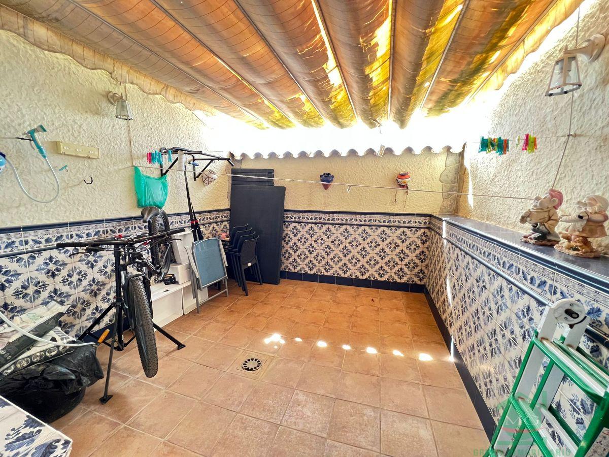 For sale of house in San Roque