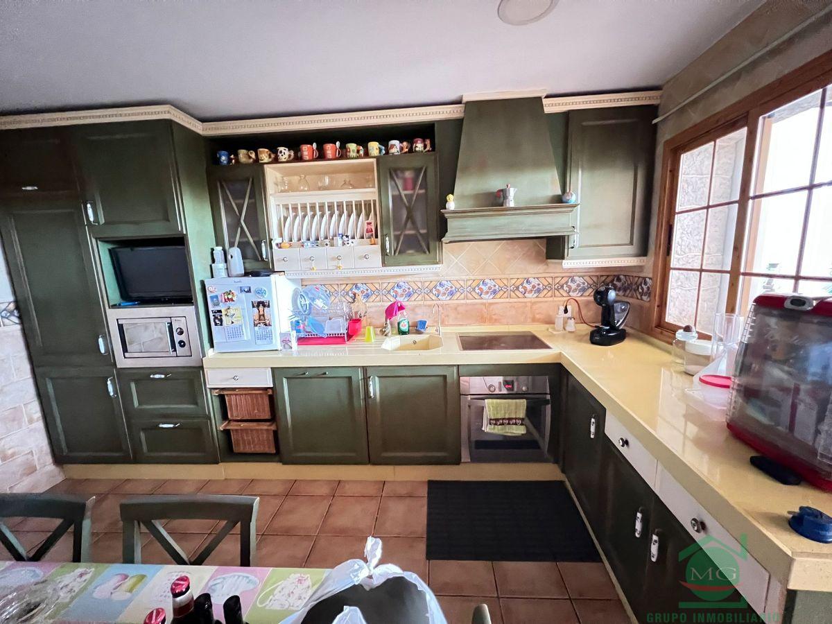 For sale of house in San Roque