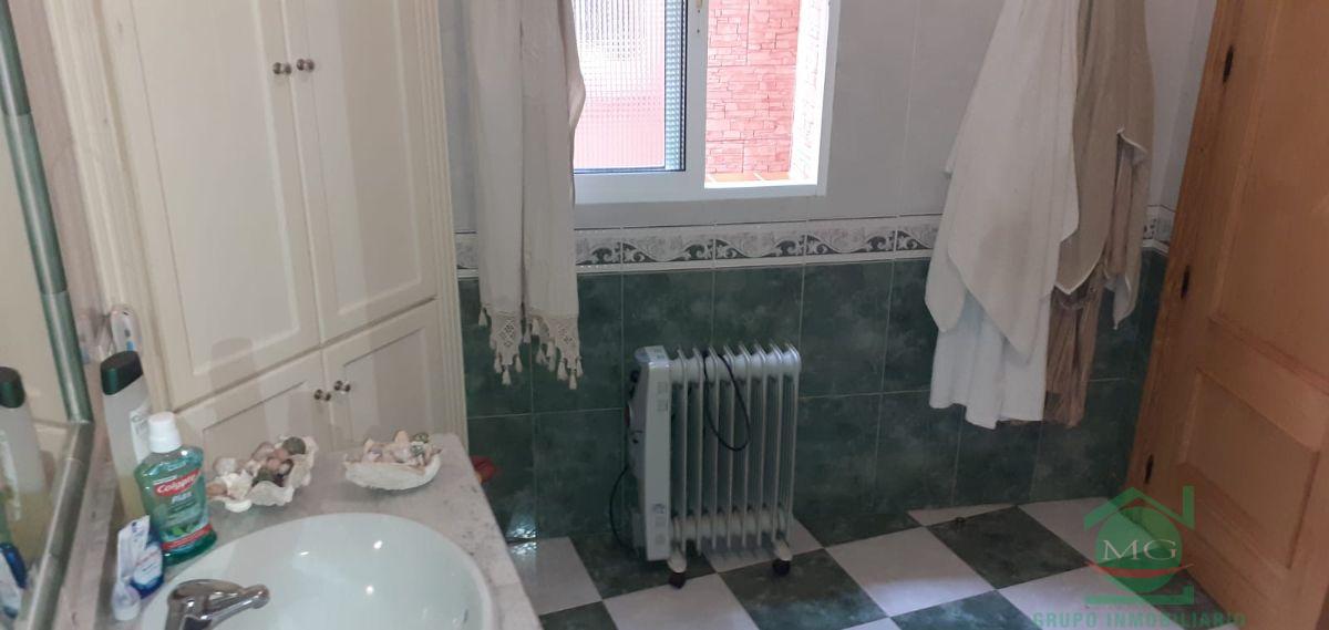 For sale of house in San Roque