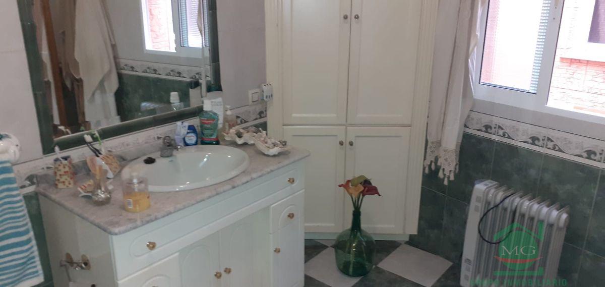 For sale of house in San Roque