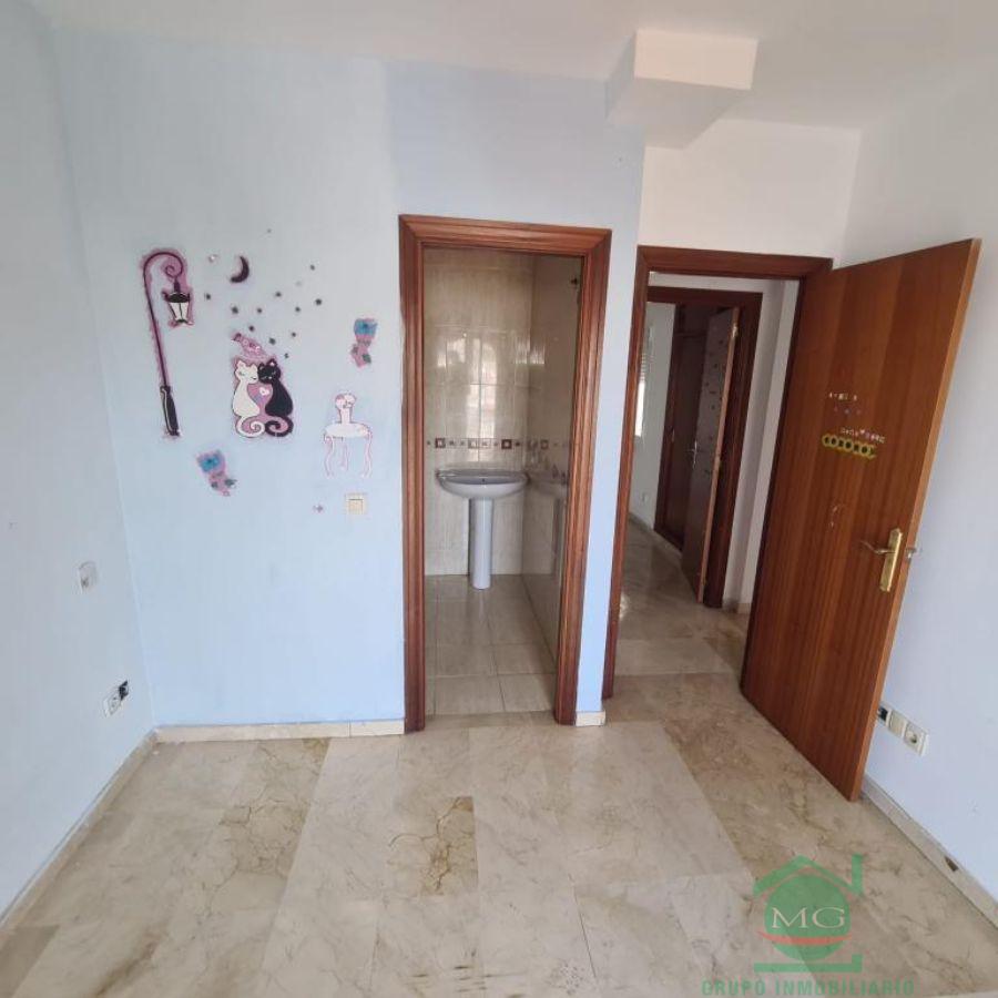 For sale of flat in Guadiaro
